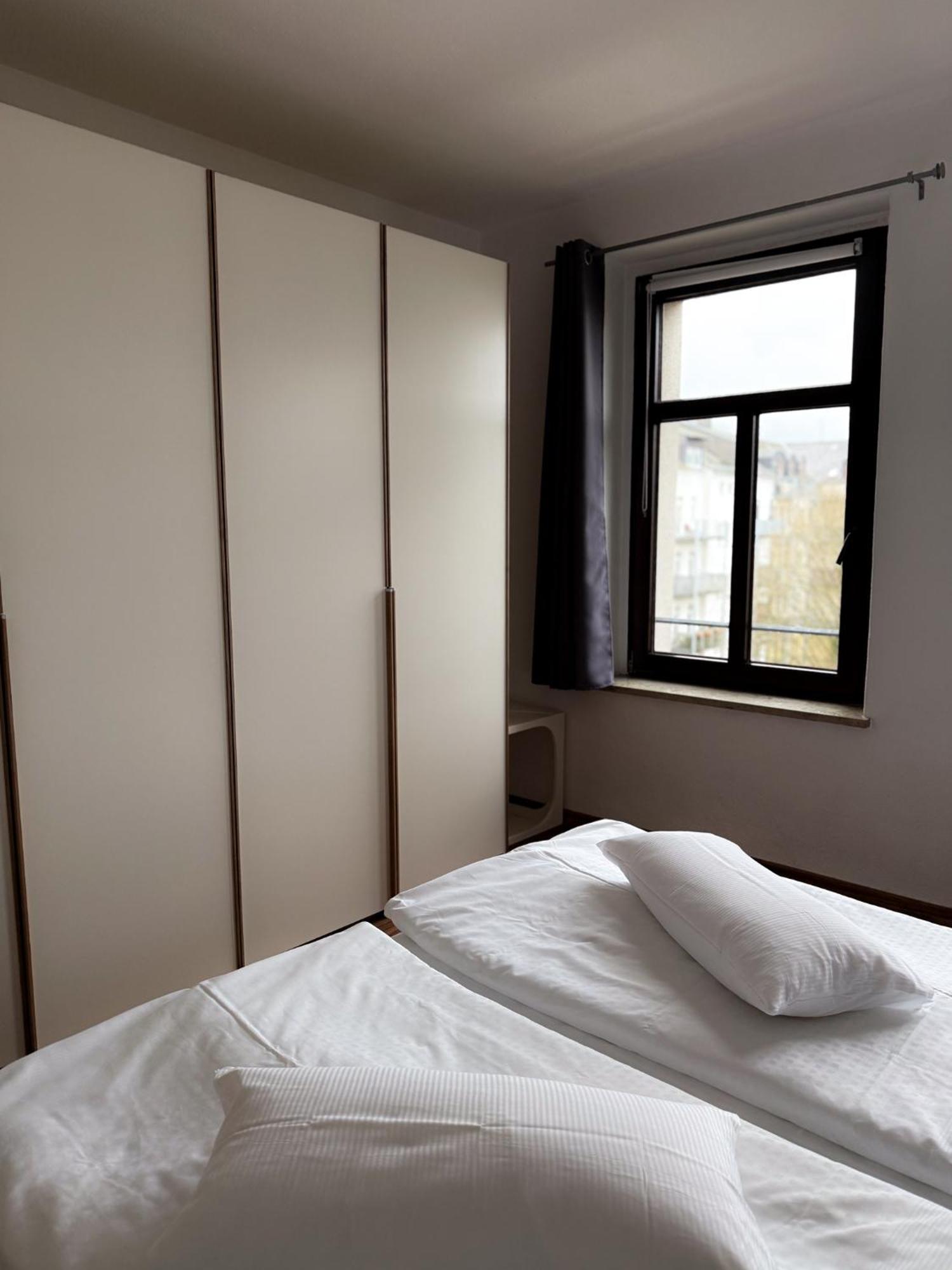 Alexxanders Apartments & Studios Chemnitz Room photo