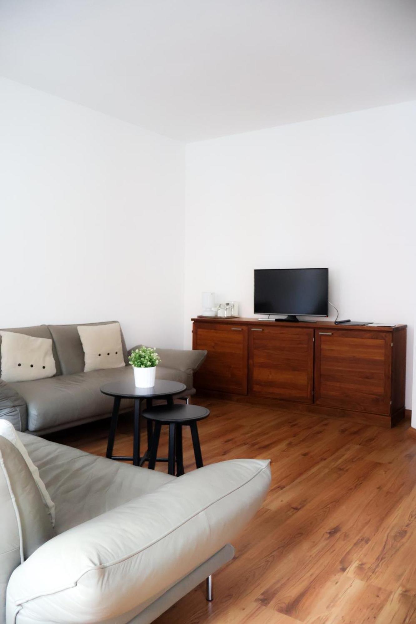 Alexxanders Apartments & Studios Chemnitz Room photo
