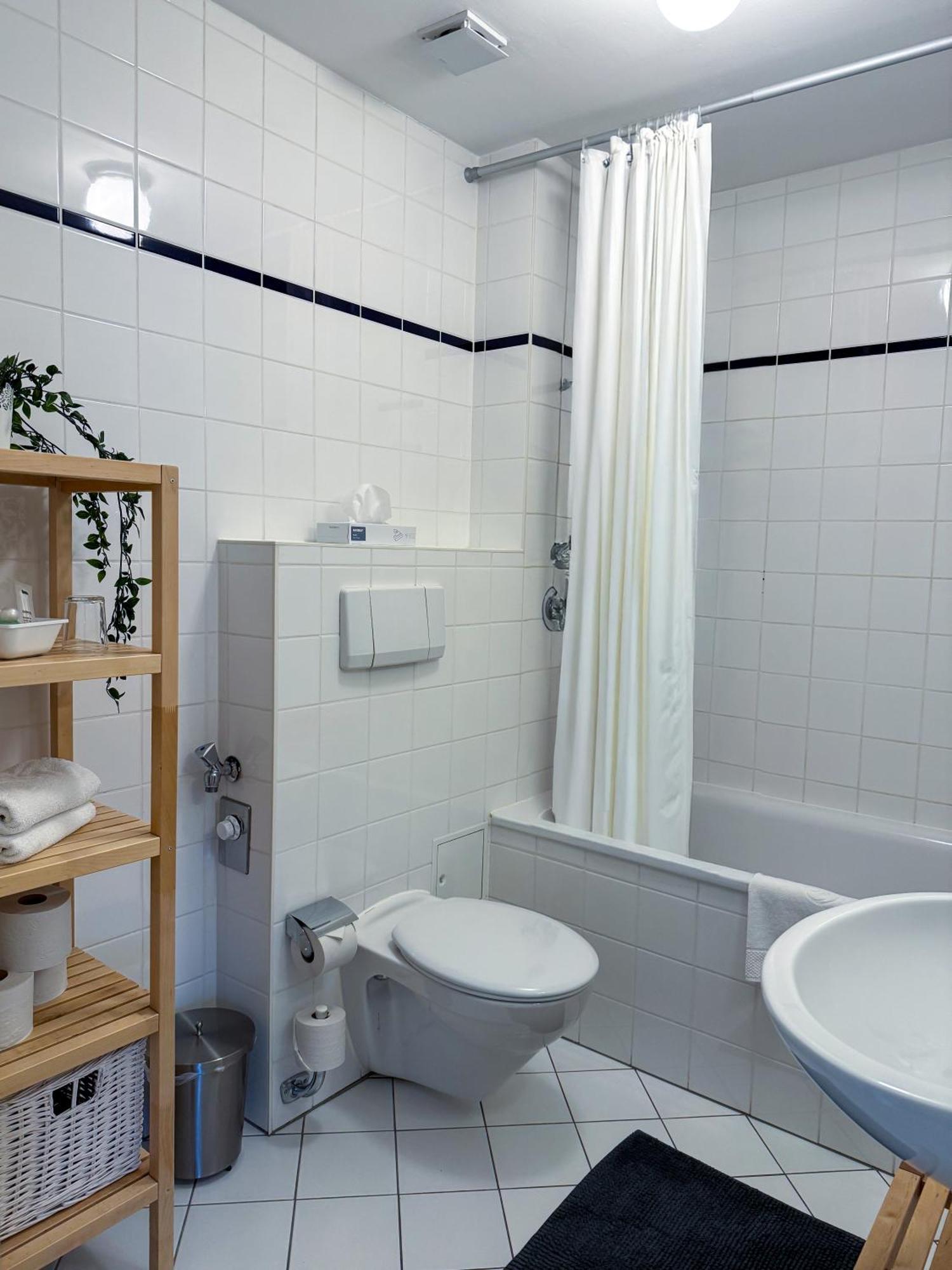 Alexxanders Apartments & Studios Chemnitz Room photo