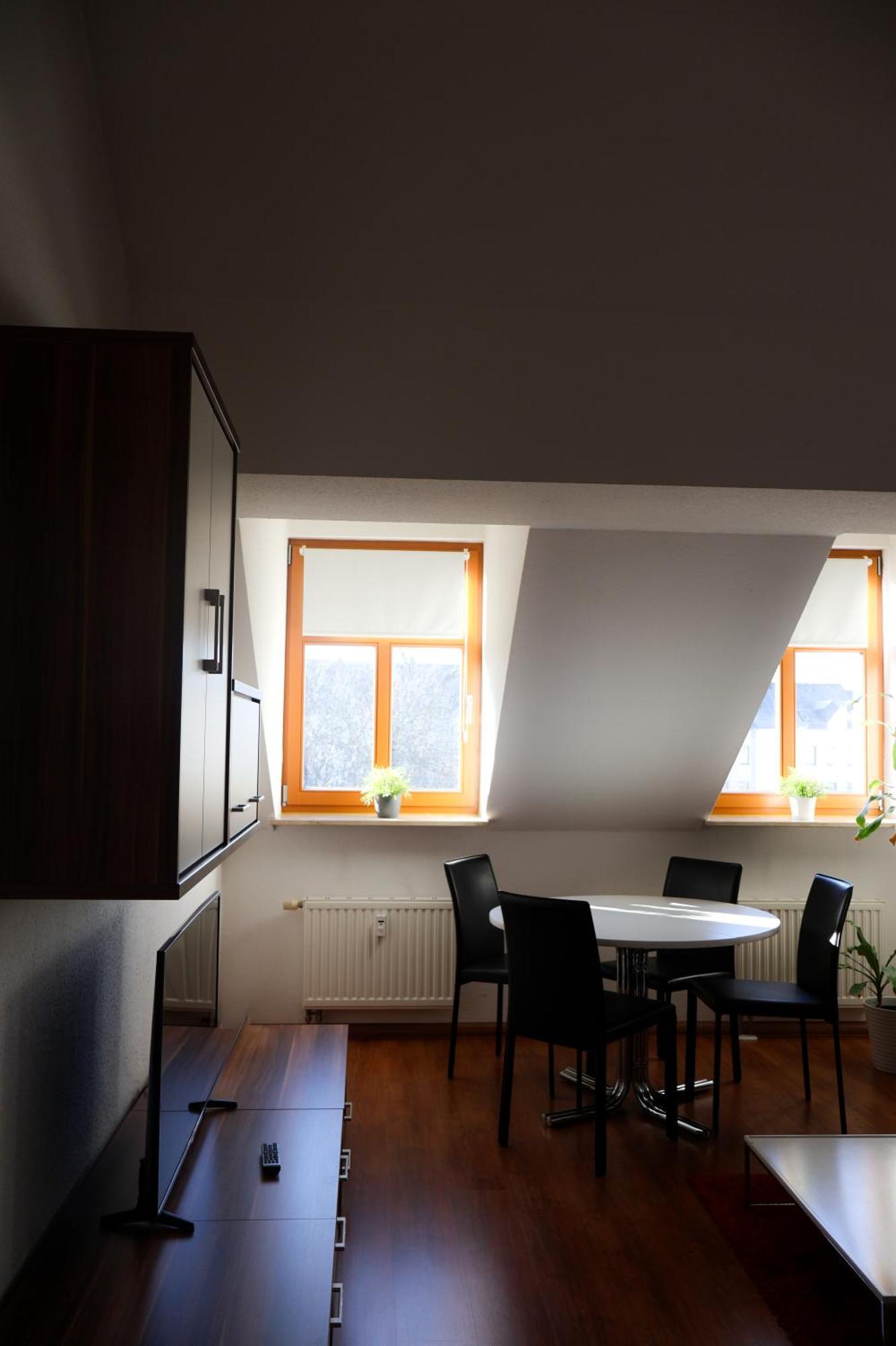 Alexxanders Apartments & Studios Chemnitz Room photo